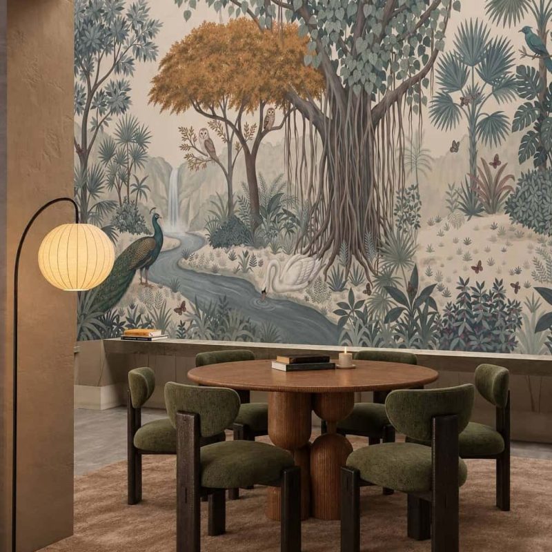 Canopy Oasis Mist dining area
